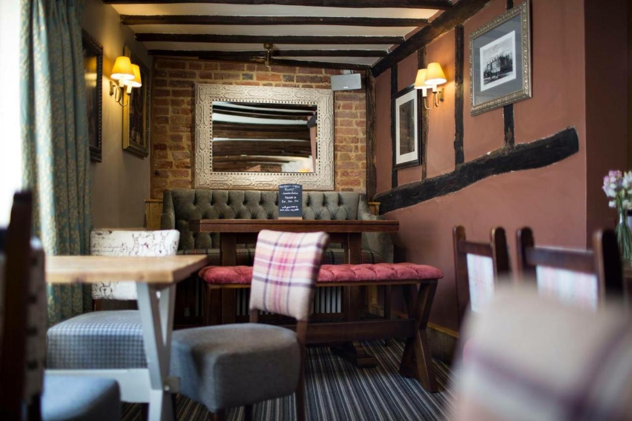 Monks Eleigh The Swan Inn מראה חיצוני תמונה