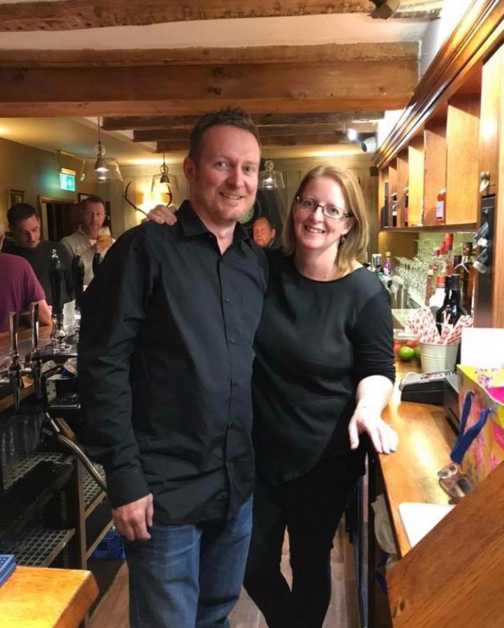 Monks Eleigh The Swan Inn מראה חיצוני תמונה
